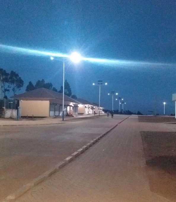 巫溪县非洲科特迪瓦太阳能路灯工程